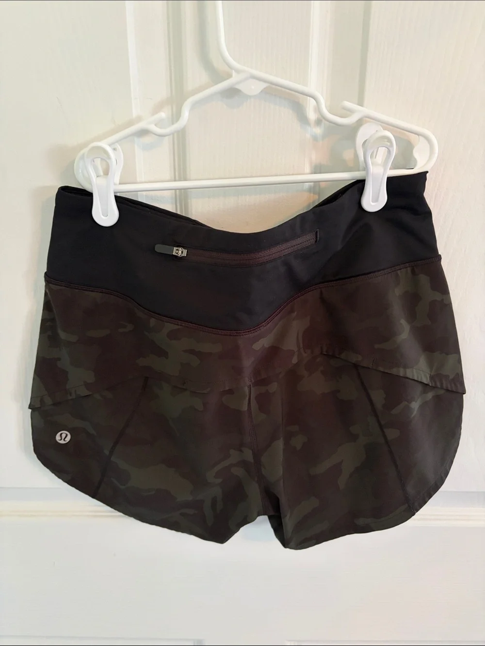 lululemon athletica Women's Camo Athletics Shorts - Black Waistband 4TALL